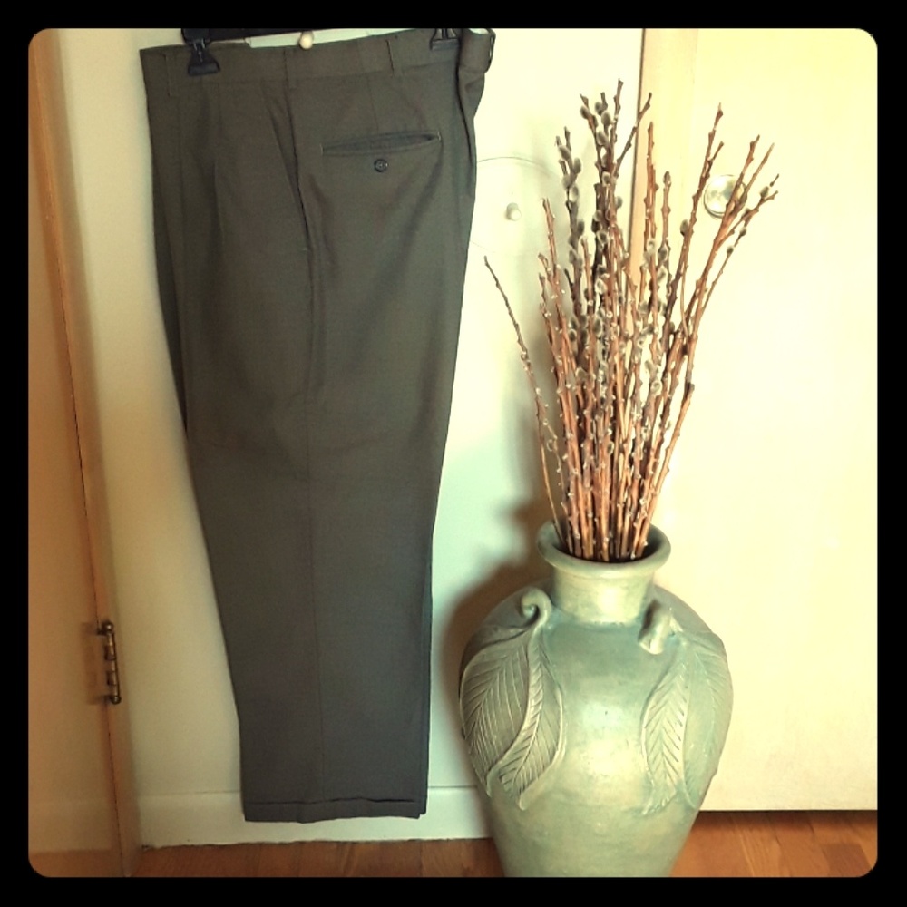 COPY - Mens Haggar black label dress pant sz 38/30